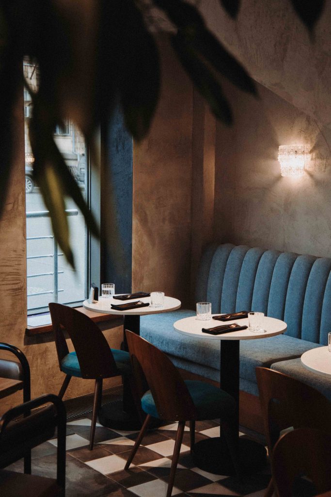 klara-kulikova-yjQDnOhGE34-unsplash